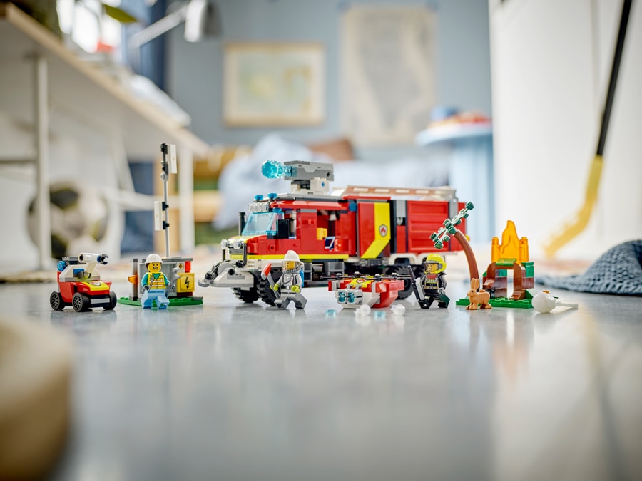 Multifeature firefighter playset