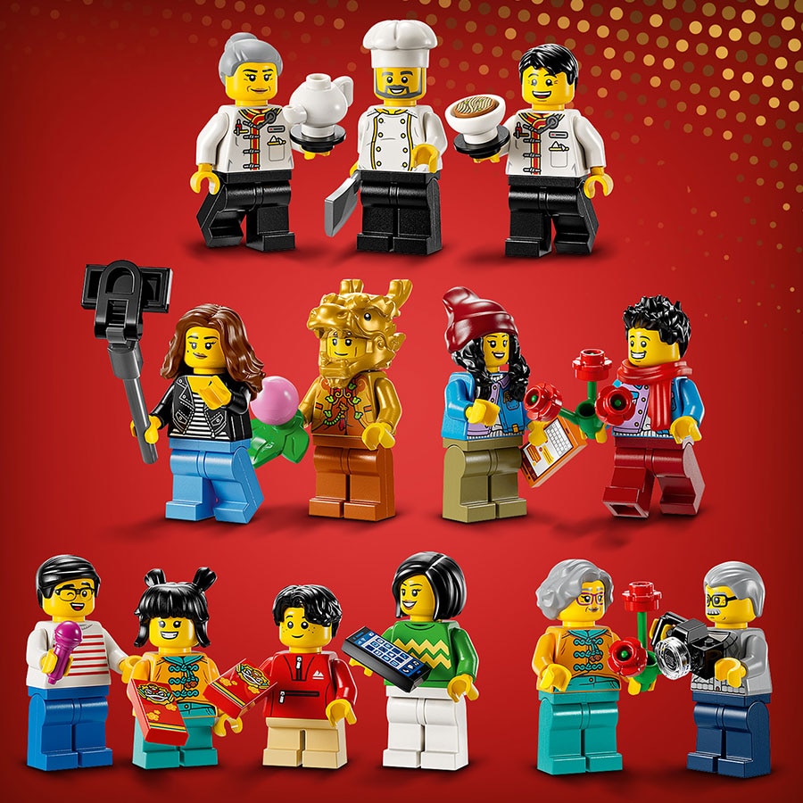 13 LEGO minifigures