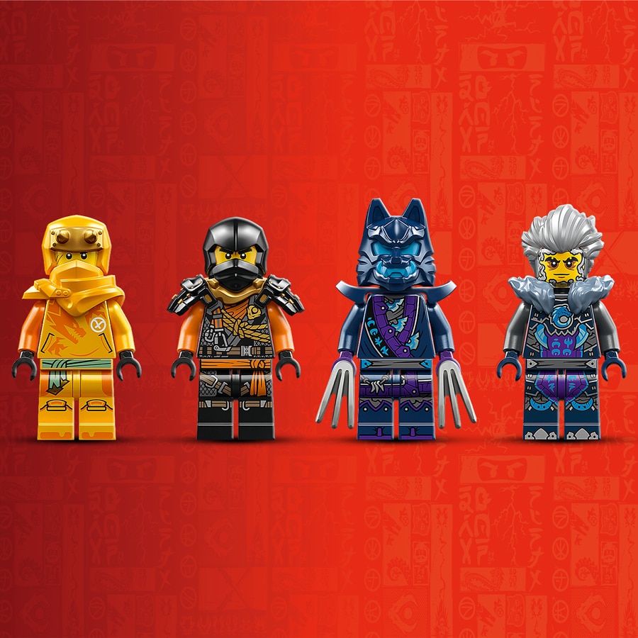 4 Ninjago characters  