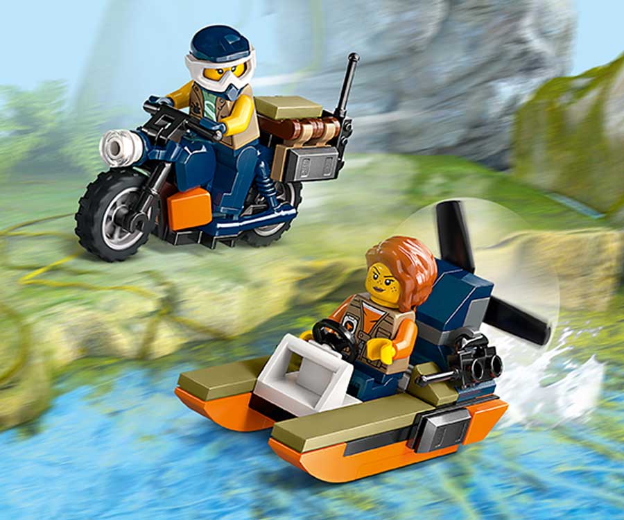 Explorer toys with fun accessories