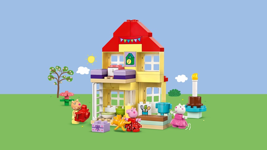 Feature packed Peppa Pig house toy with lots to explore 