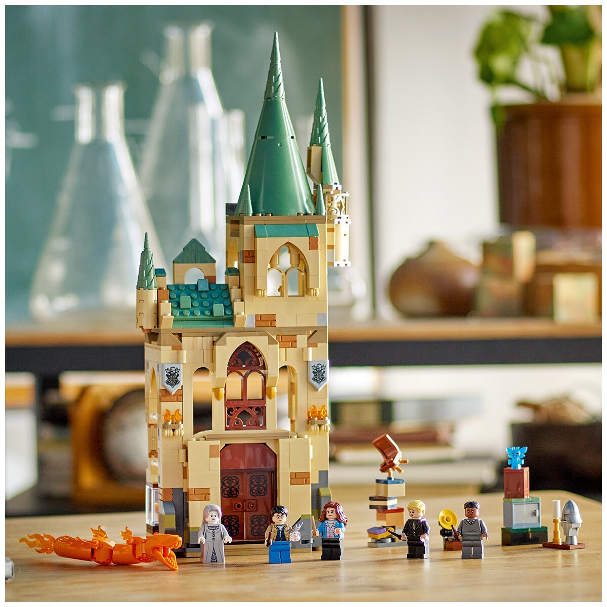 LEGO Harry Potter Hogwarts Room of Requirement 76413