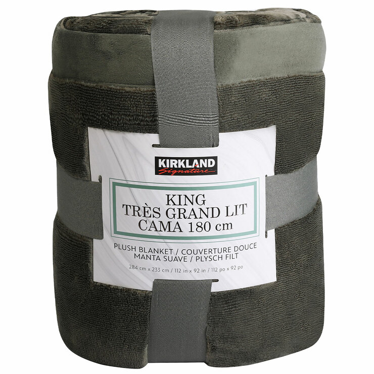 Kirkland Signature Plush Blanket King 284 x 233 cm Kirkland Signature Plush Blanket King 284 x 233 cm