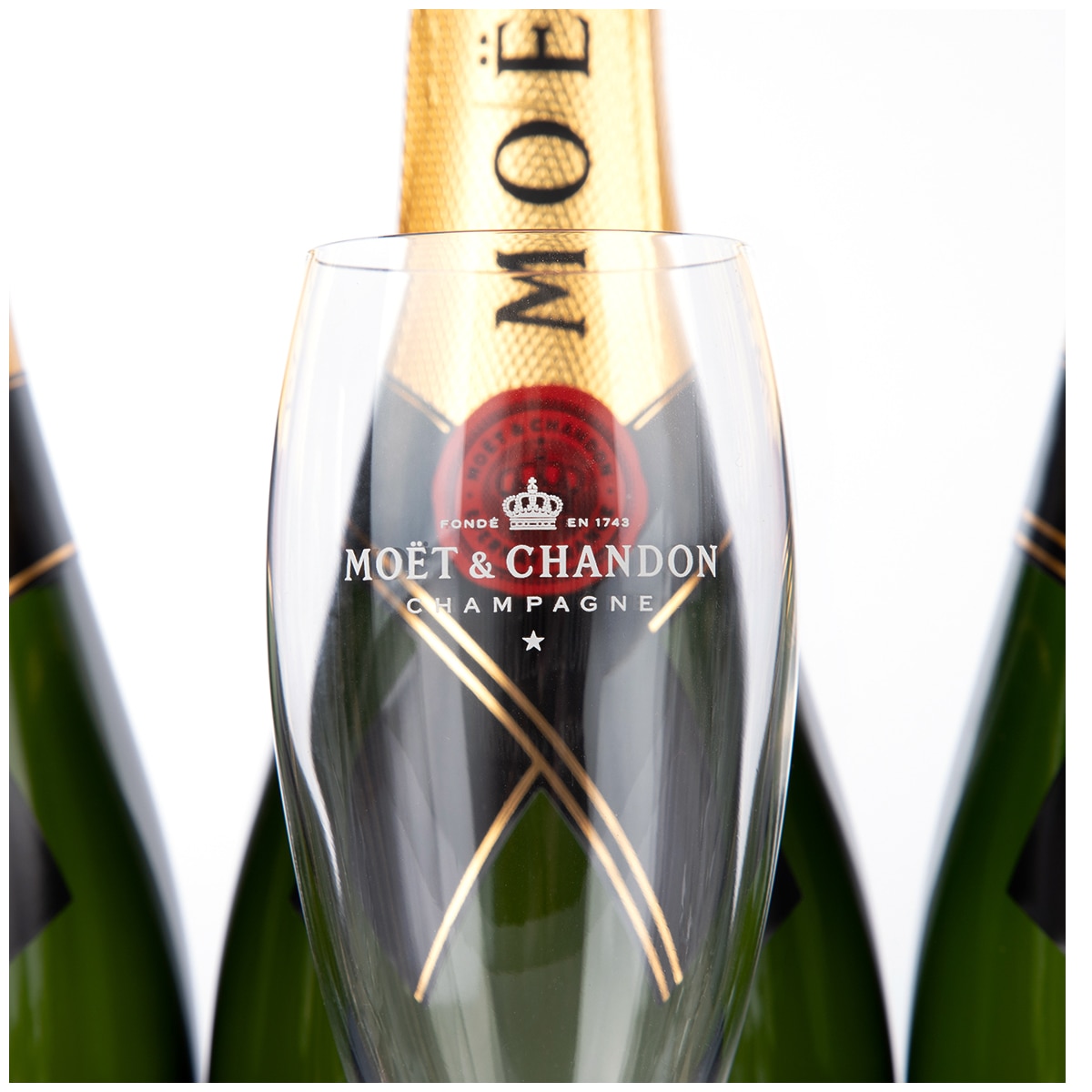 Moet & Chandon 6 x 750 ml and 6 Glass Pack