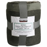 Kirkland Signature Plush Blanket King 284 x 233 cm Kirkland Signature Plush Blanket King 284 x 233 cm
