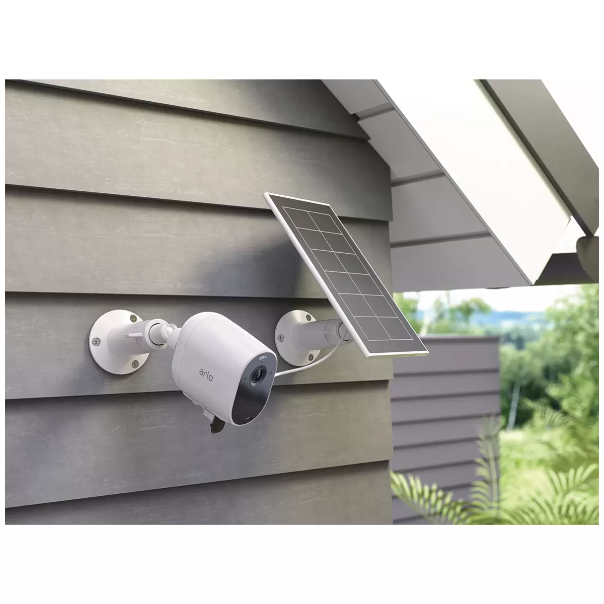 Arlo Essential Spotlight Video Doorbell & Solar Panel Bundle VMC2030-AVDSPBNDL