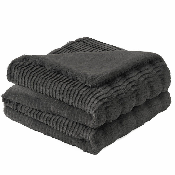 Casual Living Faux Fur Throw 127cm x 177cm Casual Living Faux Fur Throw 127cm x 177cm