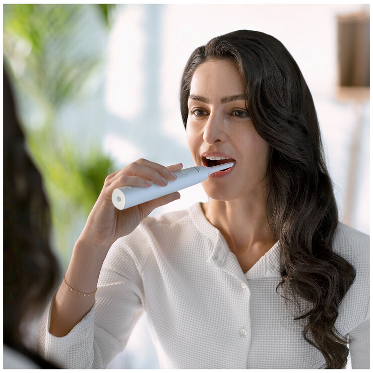 Philips Sonicare 3100 Range Black and White Bundle Pack Toothbrush HX3676/34 Philips Sonicare 3100 Range Black and White Bundle Pack Toothbrush HX3676/34