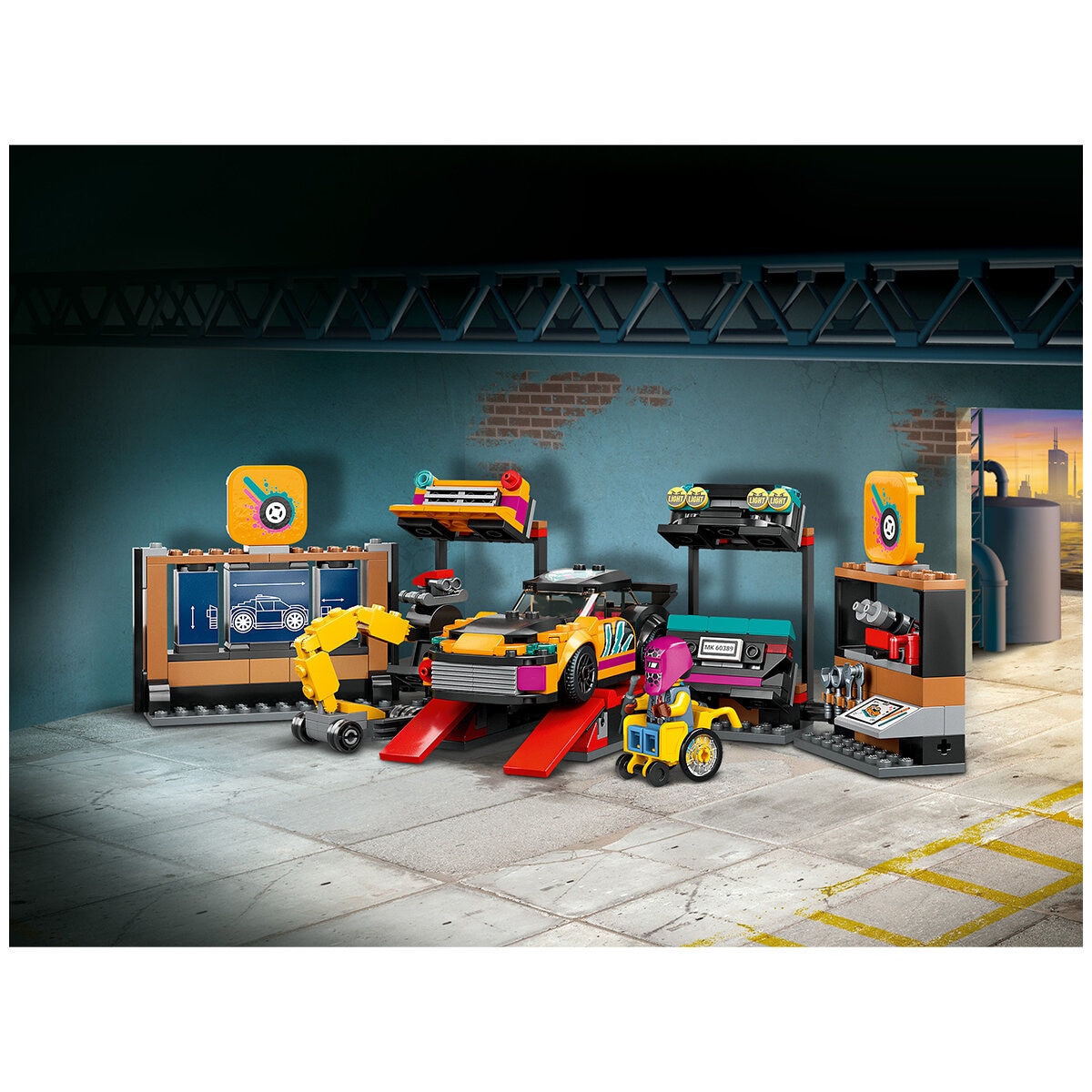 LEGO City Custom Car Garage 60390