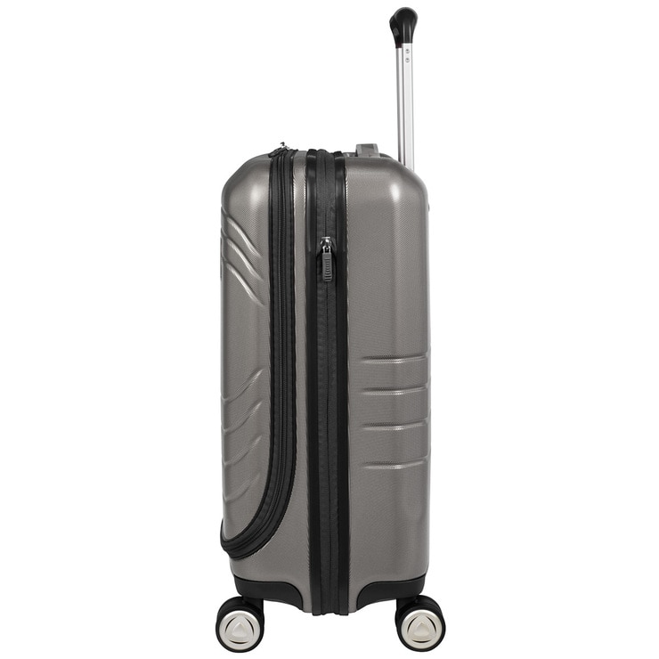 the skyway luggage carry on