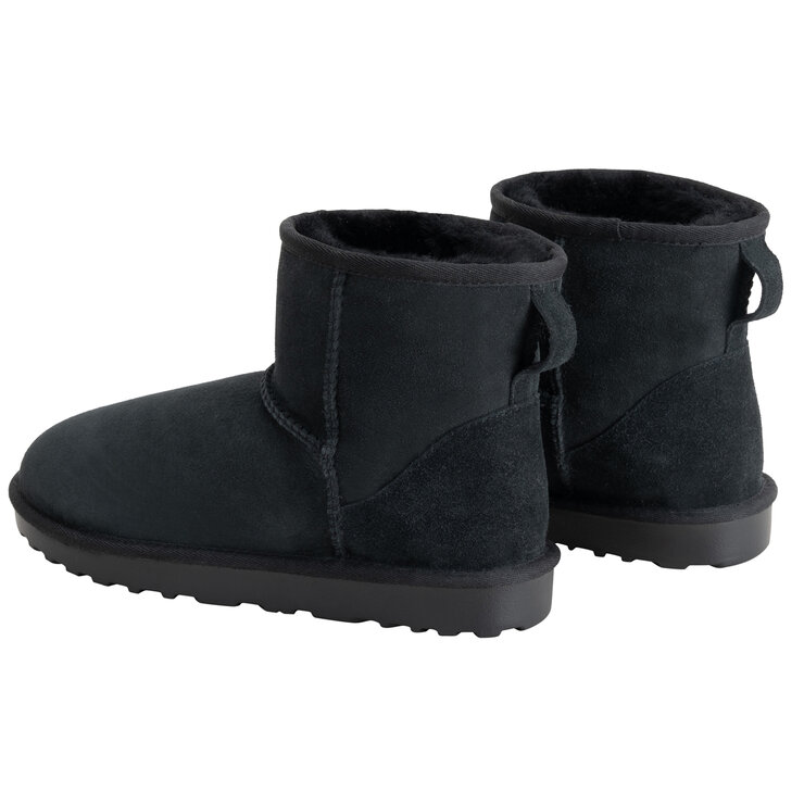 Kirkland Signature Women's Shearling Boot Black Kirkland Signature Women's Shearling Boot Black