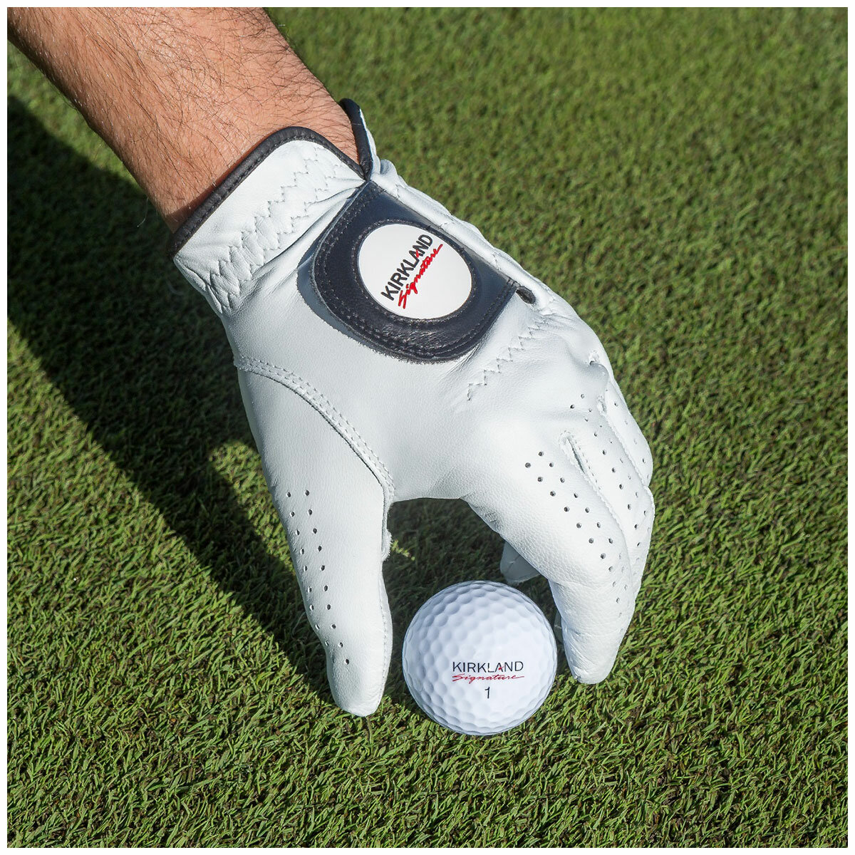 Kirkland Signature Right Handed Golfer Gloves 4 Pack - Medium Size Kirkland Signature Right Handed Golfer Gloves 4 Pack - Medium Size