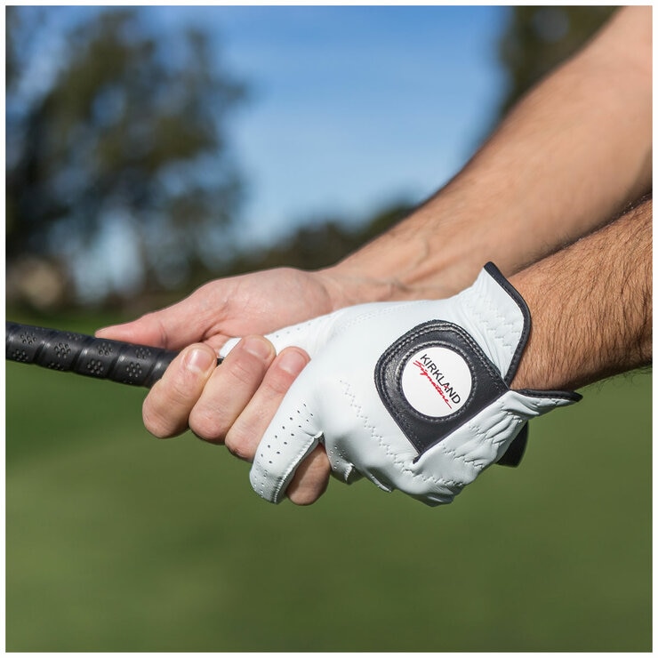 Kirkland Signature Right Handed Golfer Gloves 4 Pack - Medium Size Kirkland Signature Right Handed Golfer Gloves 4 Pack - Medium Size
