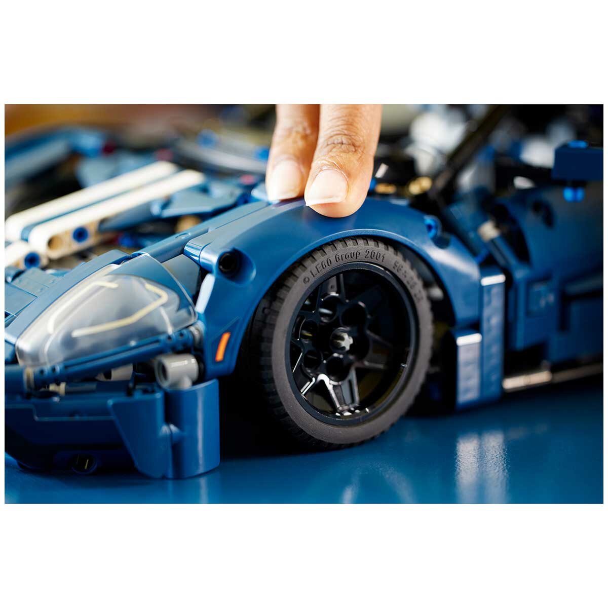 LEGO Technic 2022 Ford GT 42154