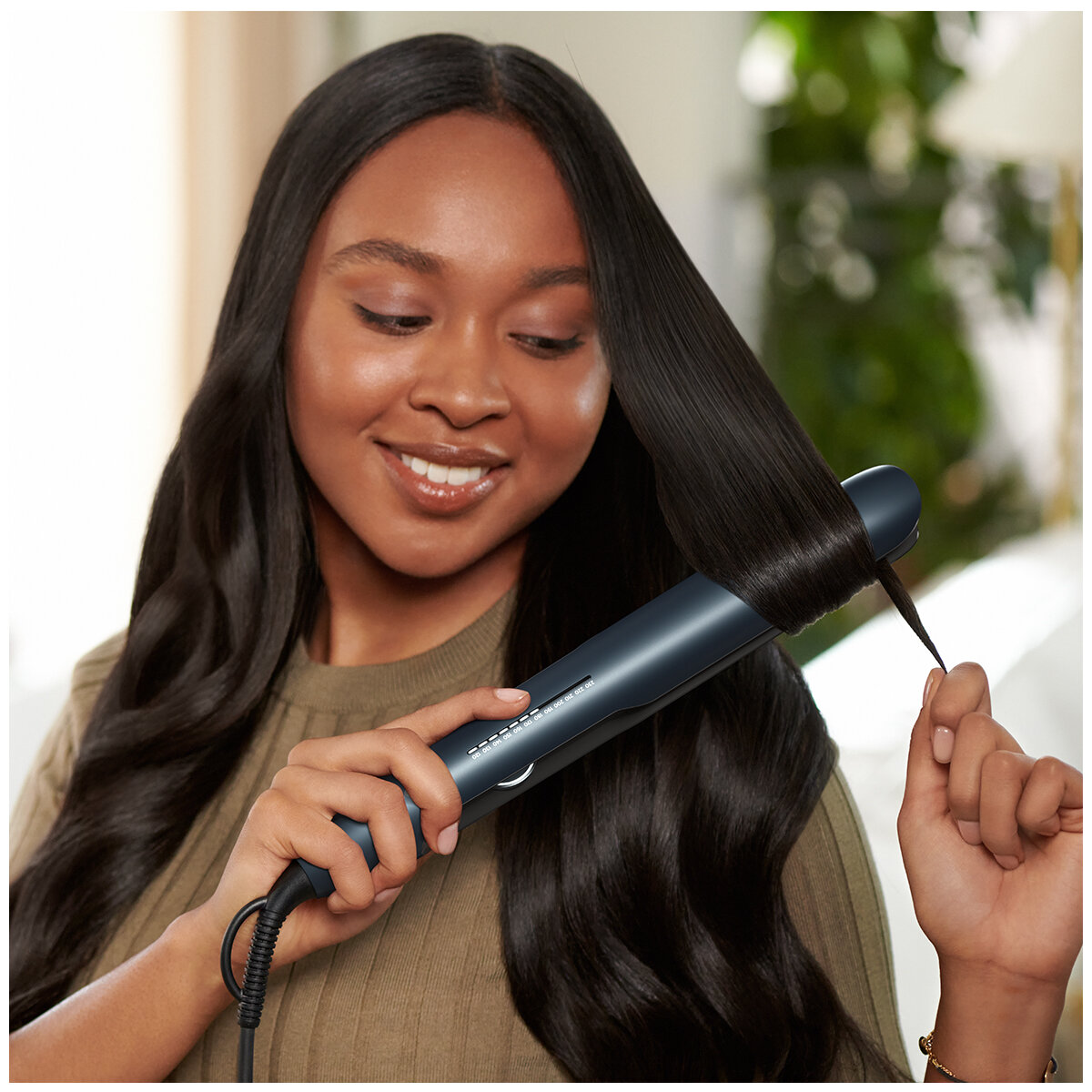 Philips Series 7000 Hair Straightener Mineral Iron Care BSH732