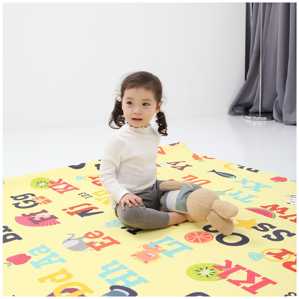 Il Tutto Babycare Medium Play Mat - Letters