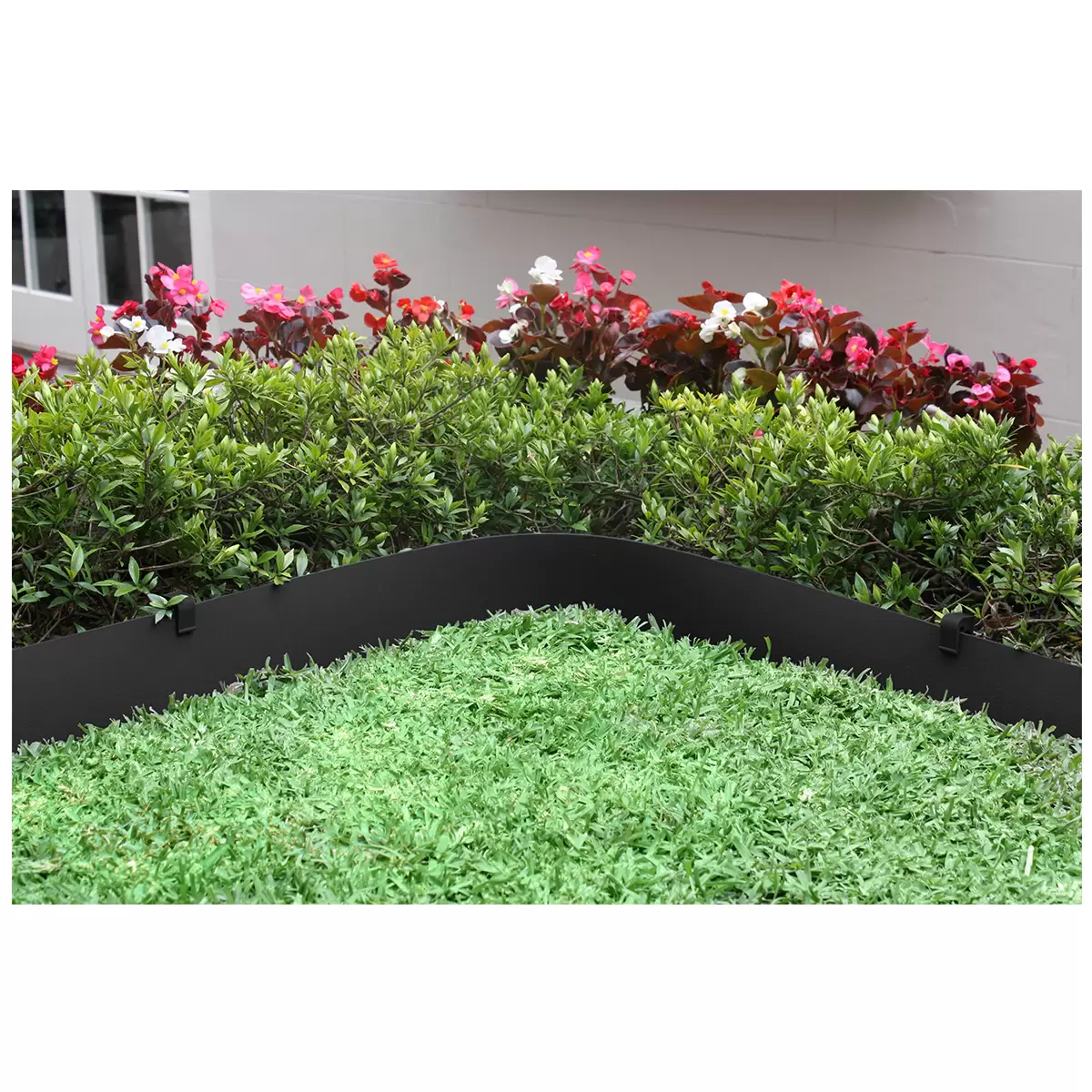 Greenlife Plastic Garden Edging 2 x 1000 x 7.5cm with 20 Pegs 