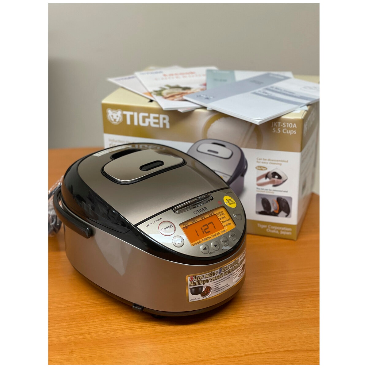 Overseas IH Rice Cooker Tiger JKT-S10A 5 Cup 240V Made in Japan