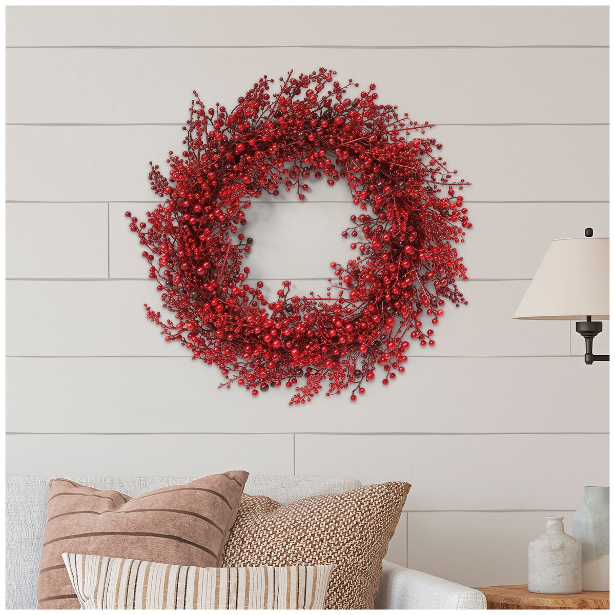 Decorated Christmas Wreath Berry 2.54 cm