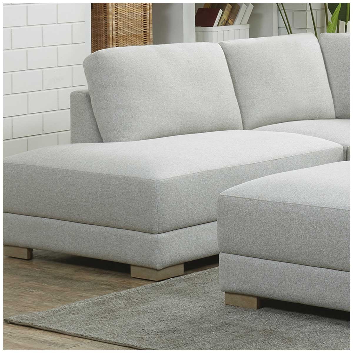 Synergy Home Furnishings Fabric Sectional With Ottoman Synergy Home Furnishings Fabric Sectional With Ottoman