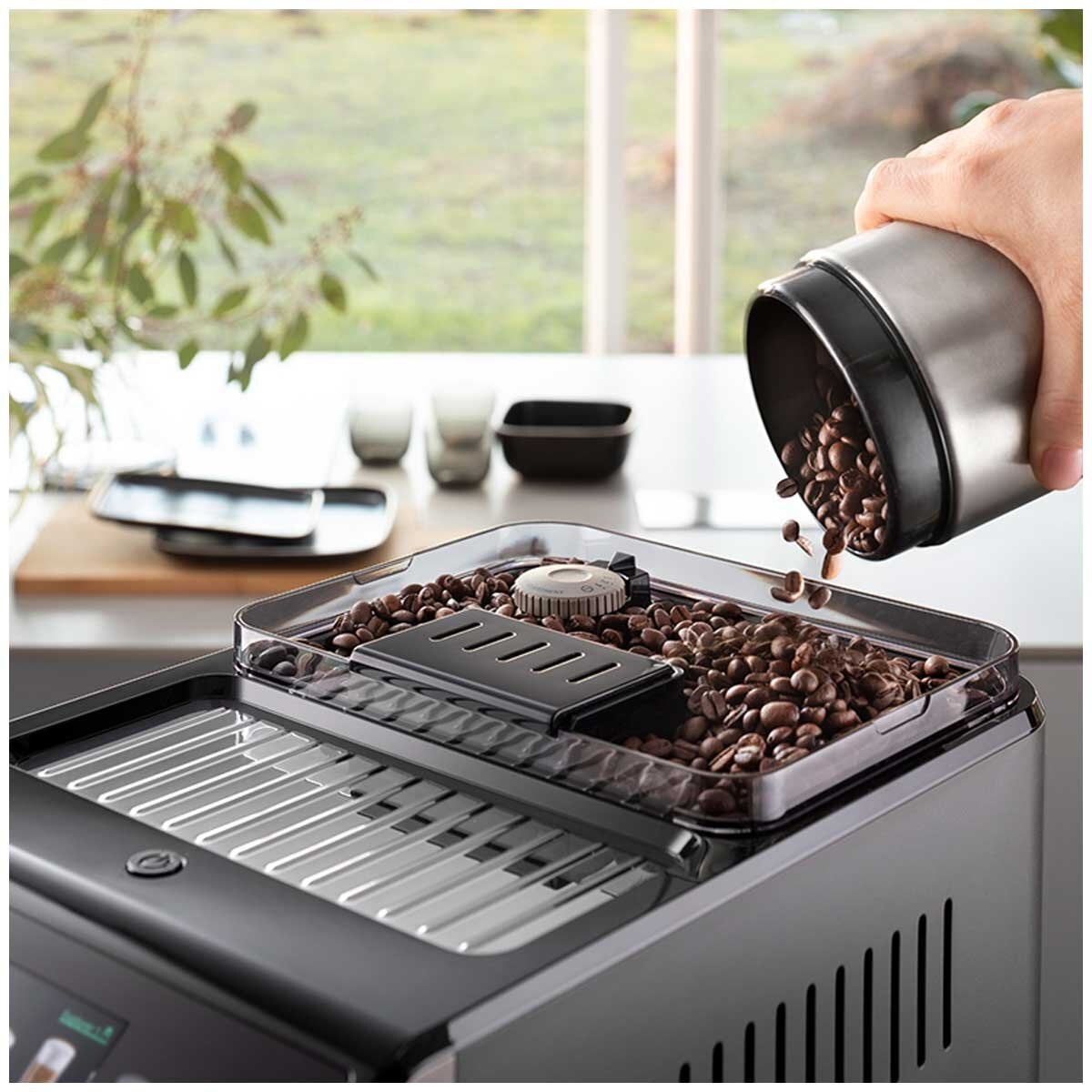 De'Longhi Eletta Explore Automatic Coffee Machine ECAM45055G