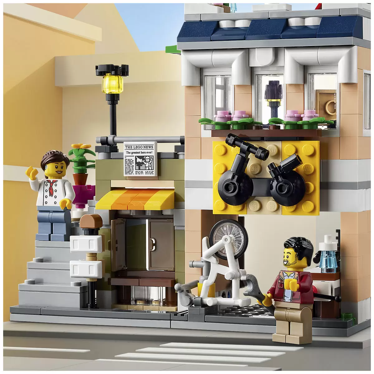 LEGO Creator Downtown Noodle Shop 31131