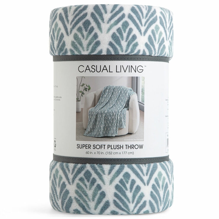 Casual Living Super Soft Plush Throw 152 x 177 cm Casual Living Super Soft Plush Throw 152 x 177 cm