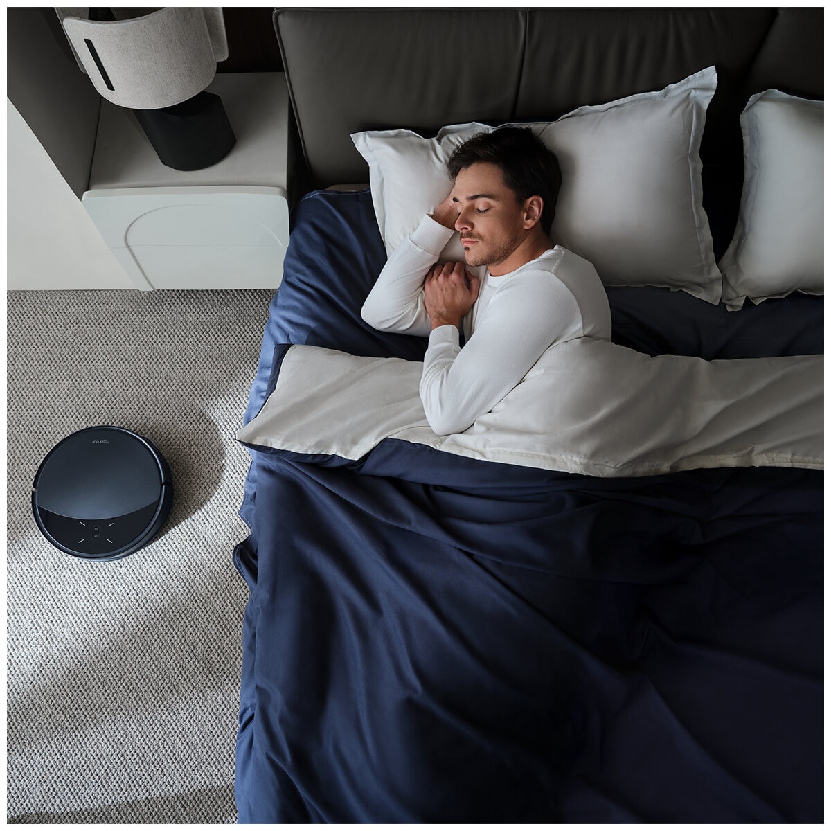 Roborock Saros 10R Vacuum Black Roborock Saros 10R Vacuum Black