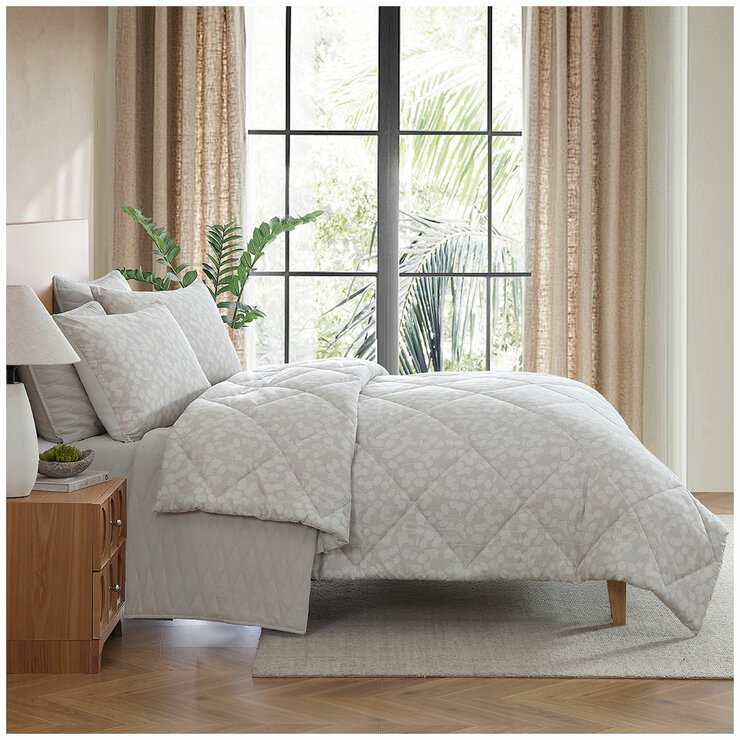 Jennifer Adams Comforter Set Queen 6 Piece Set Jennifer Adams Comforter Set Queen 6 Piece Set