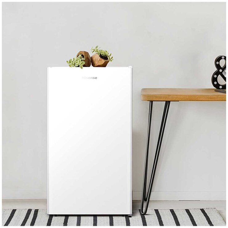 Hisense 125L Bar Fridge Black HRBF126B Hisense 125L Bar Fridge Black HRBF126B