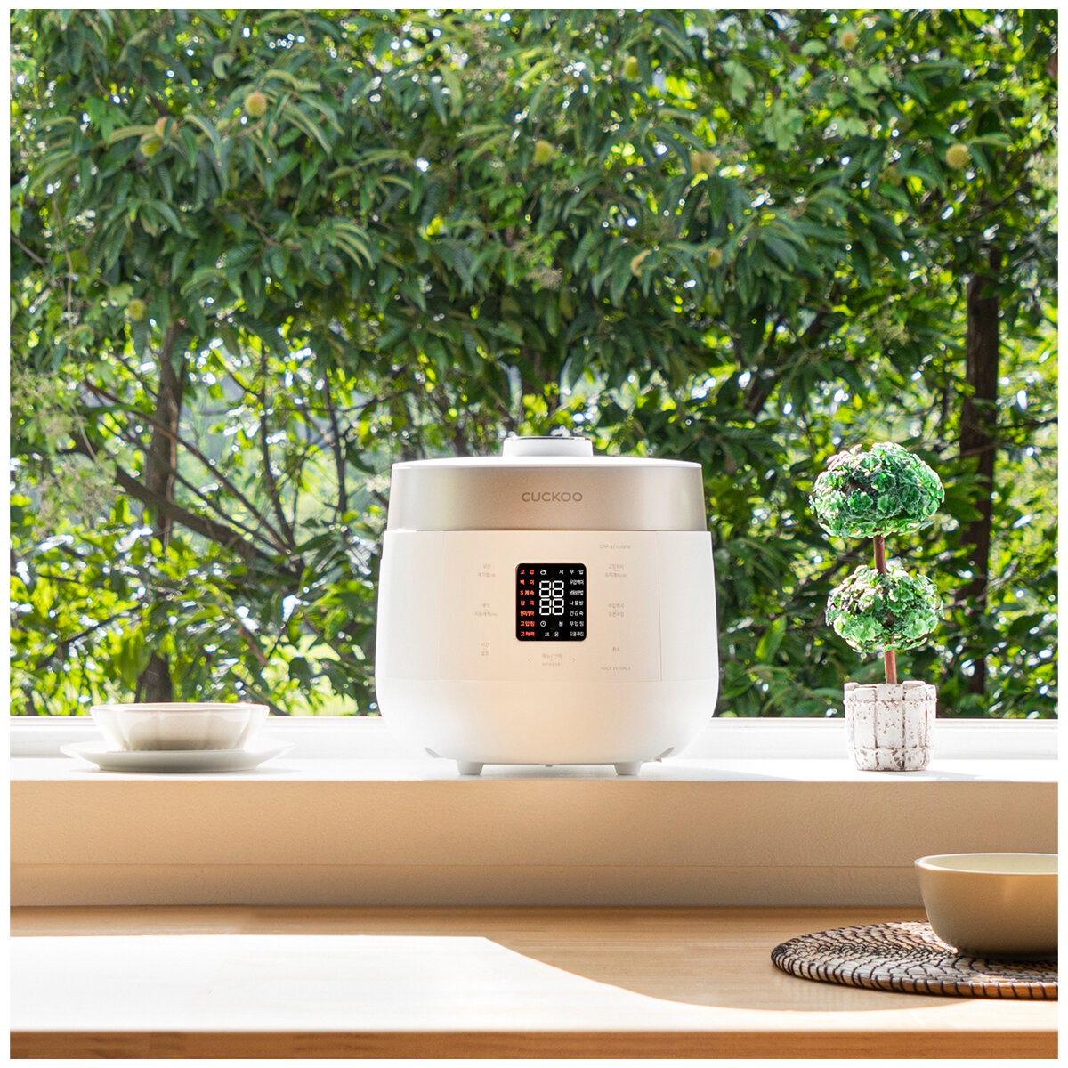 Cuckoo 6 Cup HP Twin Pressure Rice Cooker CRP-ST0609F Cuckoo 6 Cup HP Twin Pressure Rice Cooker CRP-ST0609F