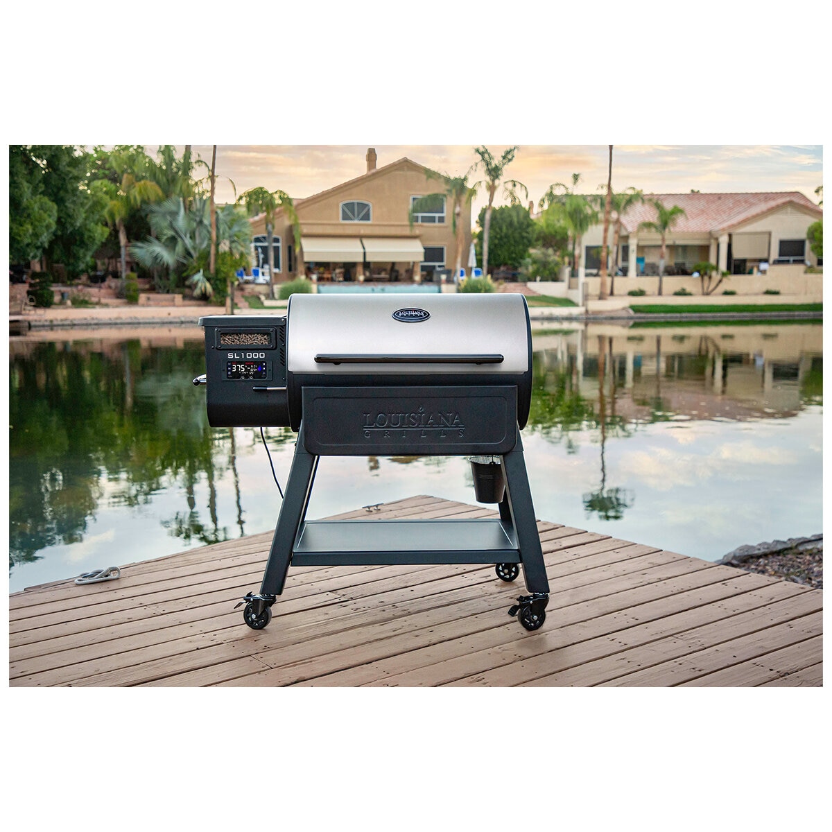 Louisiana Grills 1000 SL Series Pellet Grill wWith Cover LG1000SL