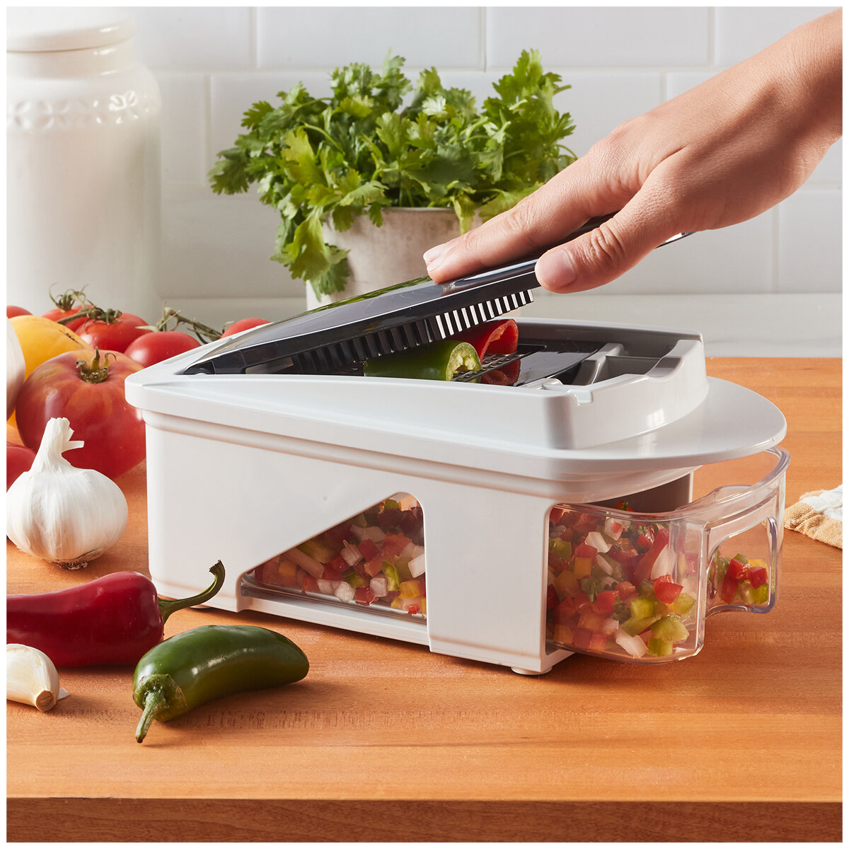 MIU Vegetable Chopper And Slicer 11 Piece Set MIU Vegetable Chopper And Slicer 11 Piece Set