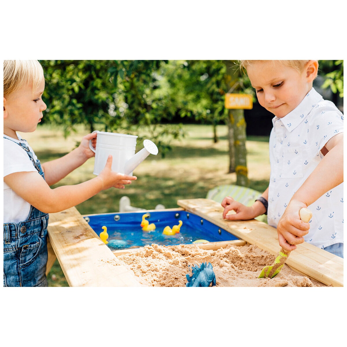 Plum Surfside Sand and Water Play Table