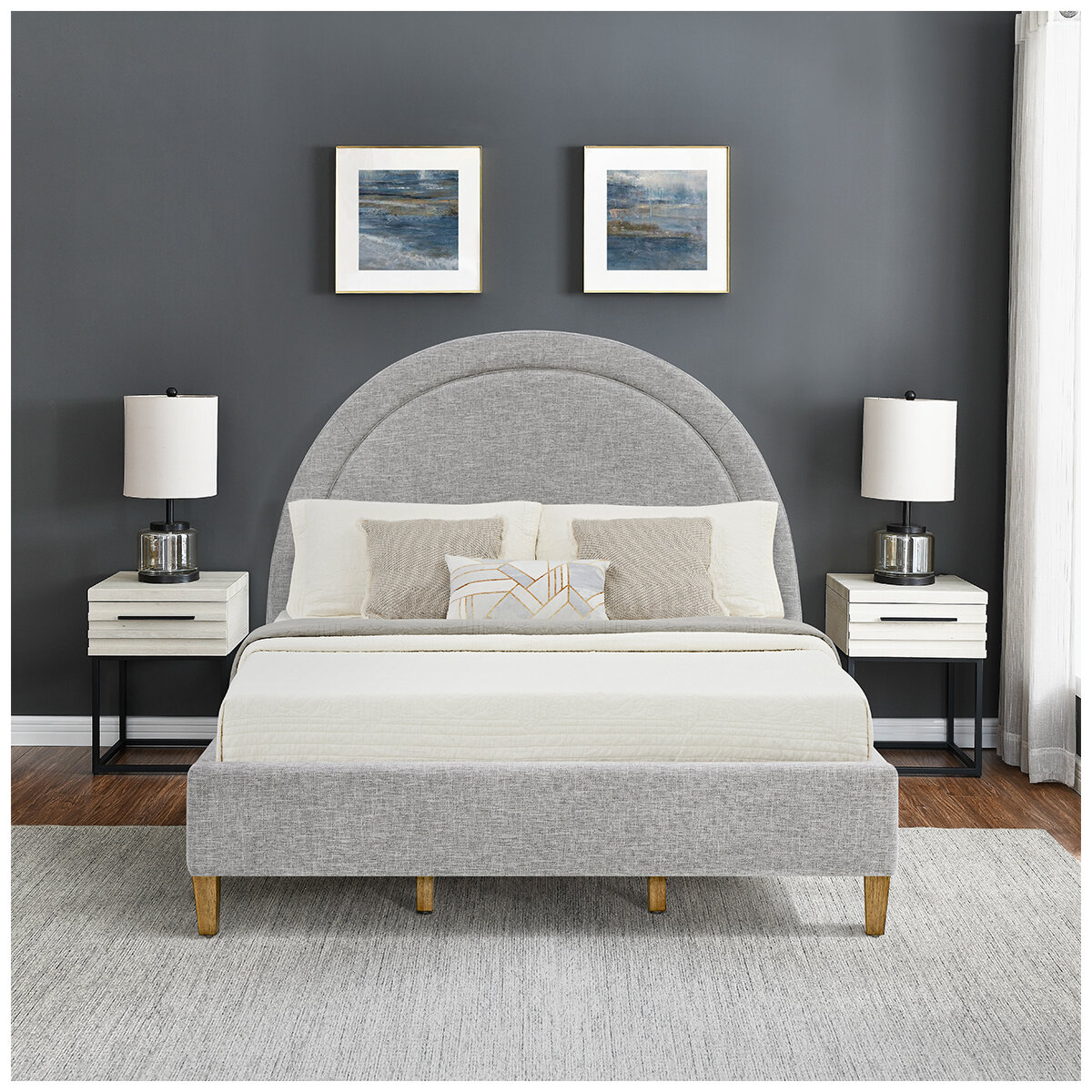 Thomasville Upholstered Arch Queen Bed