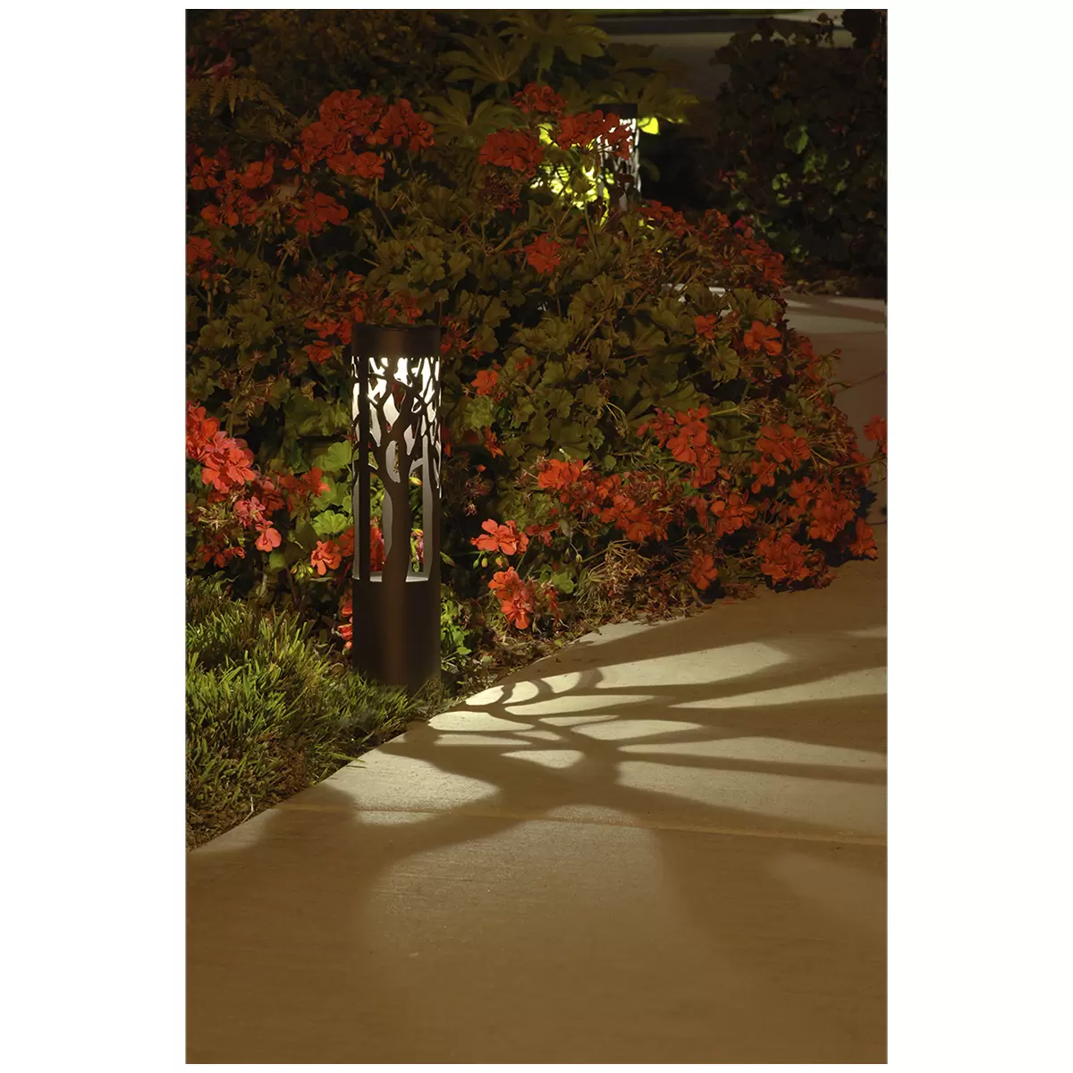 Tommy Bahama LED Solar Bollard Light 6 Pack